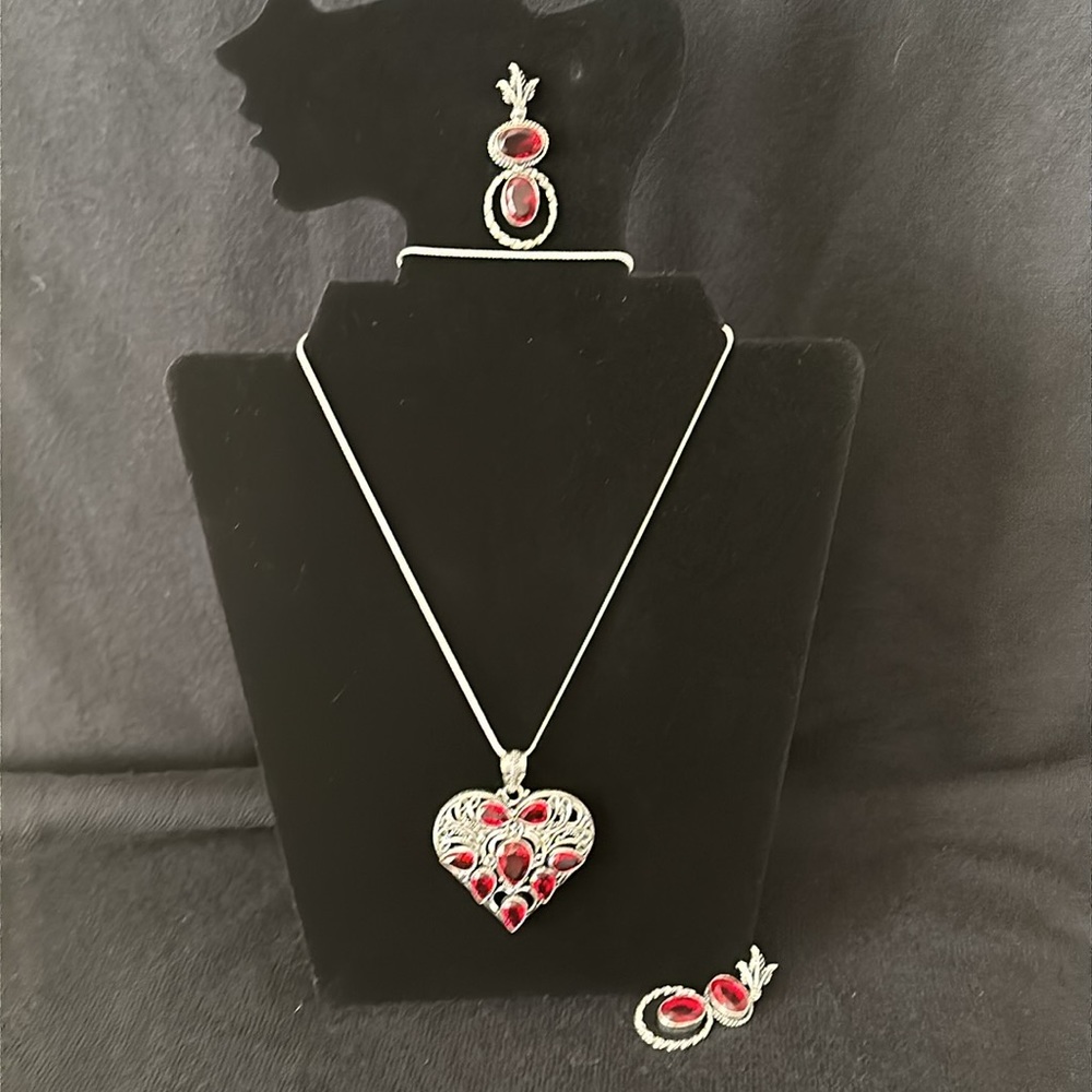 Garnet and Silver Heart Pendant and Earrings Set NWOT